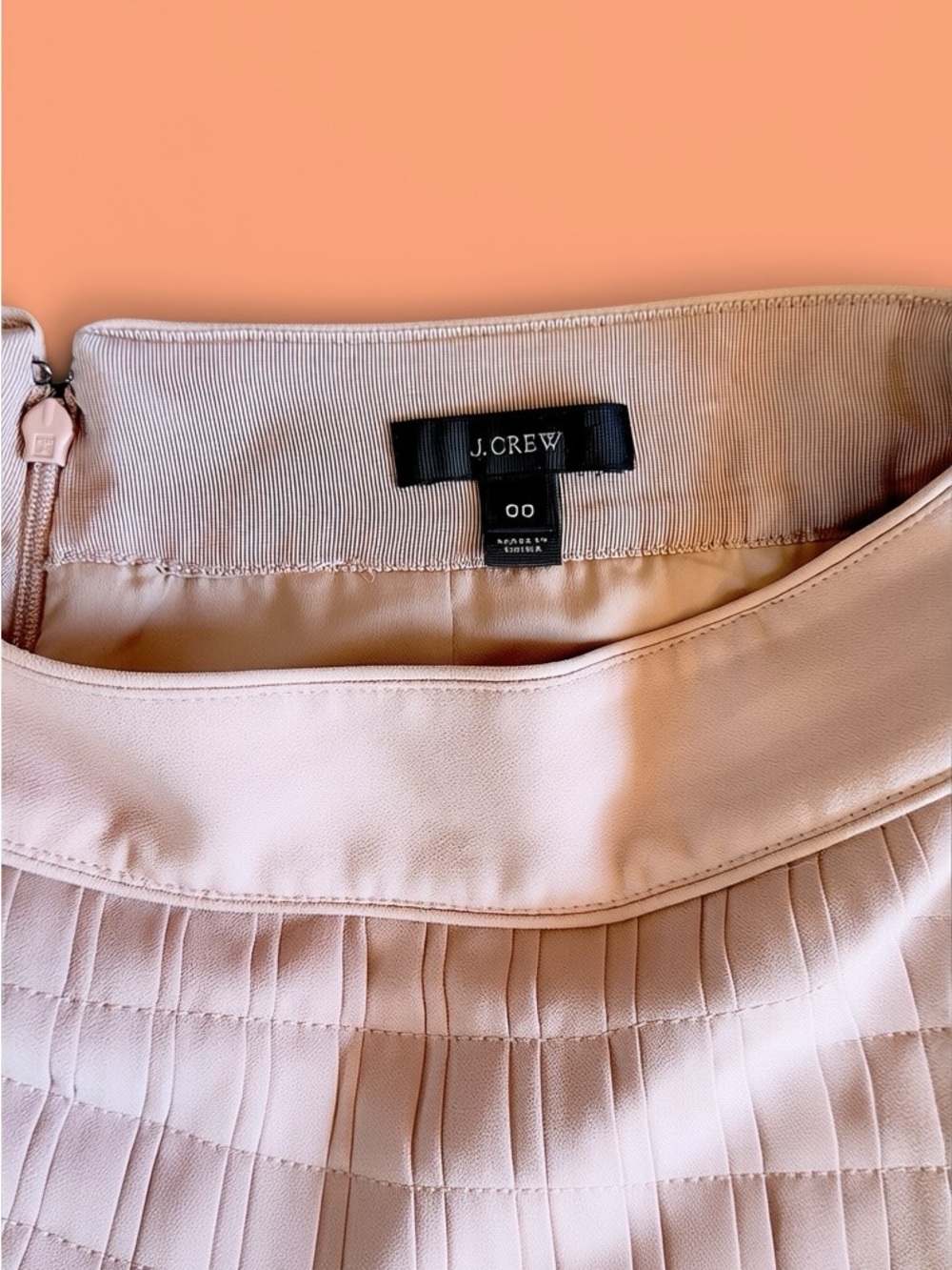 Women’s Pleated J. Crew Mini Skirt in Light Pink - Picture 2 of 3